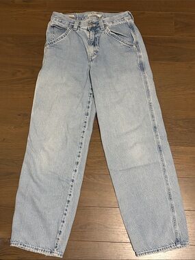Women’s Levi’s Dad Jeans